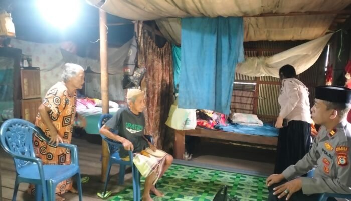 Polsek Minasatene Gelar Aksi Sosial “Berbagi” di Bulan Suci Ramadhan 1447 H