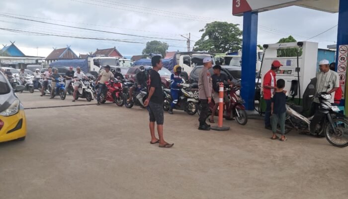 Pastikan Ketersediaan BBM Jelang Mudik Lebaran, Polsek Ma’rang Intensifkan Patroli Sore