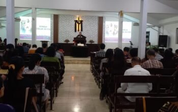 Bhabinkamtibmas Polsek Pangkajene Pantau Ibadah Mingguan Jemaat GKSS Klasis Mapatuwo