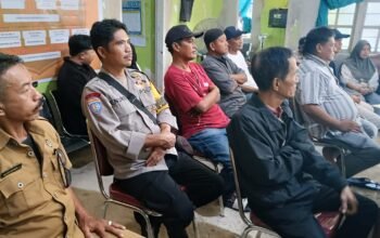 Bhabinkamtibmas Padoang-Doangan Hadiri Rapat Optimalisasi Pajak Daerah Bersama Camat Pangkajene