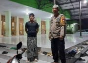 Pastikan Ibadah Ramadhan Berjalan Aman, Bhabinkamtibmas Laksanakan Pengamanan Shalat Tarawih.