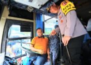 Tinjau Terminal Purabaya, Kapolri ke Sopir Bus: Hati-Hati dan Jaga Keselamatan Pemudik