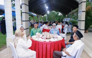 Wabup Barru Abustan Gelar Buka Puasa Bersama, Pererat Silaturahmi dengan Masyarakat