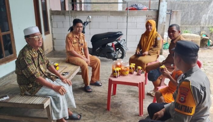 Bhabinkamtibmas Polsek Pangkajene Koordinasi Penanganan Saluran Air di Kelurahan Bonto Perak