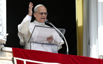 Paus Leo Serukan Penghentian Kekerasan di Tengah Eskalasi Konflik Iran