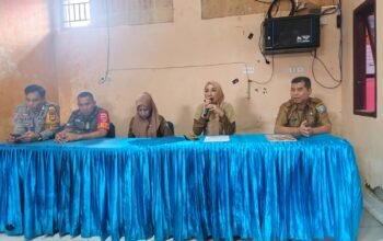 Bhabinkamtibmas Hadiri Rapat Koordinasi Camat Pangkajene Bersama RW/RT di Kelurahan Tekolabbua