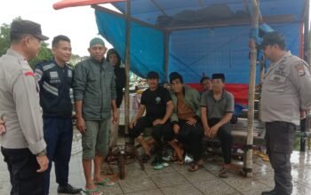 Personel Polsek Pangkajene Gelar Patroli dan Cooling System di Pasar Sentral Mappasaile