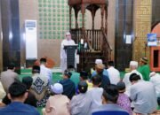 Bupati Barru Andi Ina Lanjutkan Safari Ramadan di Masjid Ad Da’wah Kiru-Kiru, Ajak Masyarakat Perbanyak Ibadah di 10 Malam Terakhir