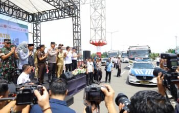 Dukung Mudik Aman, Kapolda Sulsel Bersama Forkopimda Lepas Keberangkatan Bus Mudik Gratis Idul Fitri 1447 H
