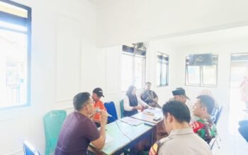 Tiga Pilar Kelurahan Anrong Appaka Gelar Musyawarah, Bahas Perpanjangan SK dan Calon Pengurus RW/RT