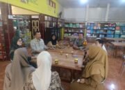 Sambangi Pondok Pesantren Immim putri, Bhabinkamtibmas Polsek Minasatene Jalin Silaturahmi