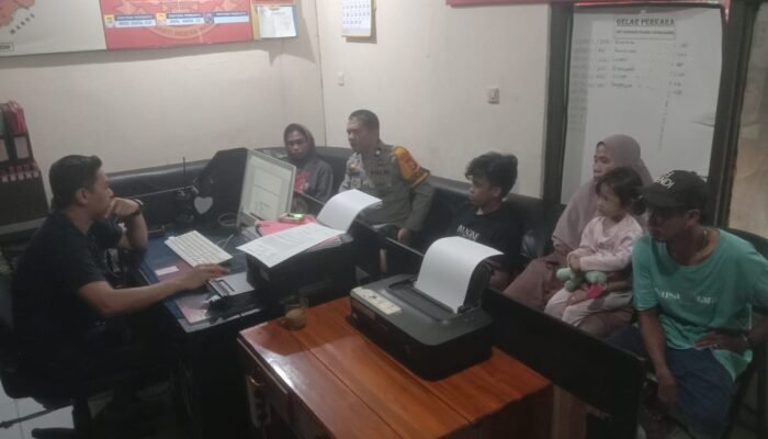 Bhabinkamtibmas dan Piket Reskrim Polsek Pangkajene Selesaikan Kasus KDRT dengan Mediasi Kekeluargaan