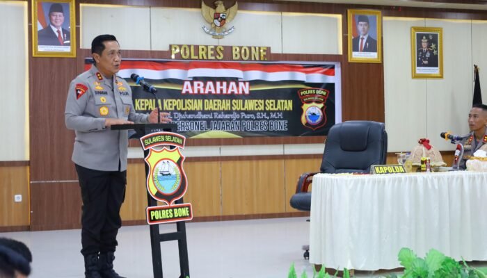 Kapolda Sulsel Kunjungi Polres Bone, Tegaskan Disiplin, Integritas, dan Komitmen Pelayanan kepada Masyarakat