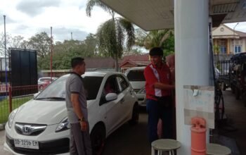 Antisipasi Gangguan Kamtibmas, Polsek Pangkajene Patroli dan Sambangi SPBU