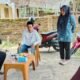 Pantau Wilayah Lewat CCTV, Bhabinkamtibmas Mappasaile Sambangi Warga Kp. Bucinri