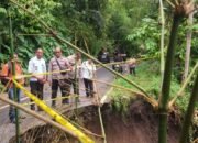 Jalan Hewokloang-Ohe Nyaris Putus, Akses Tiga Kecamatan Terancam Lumpuh