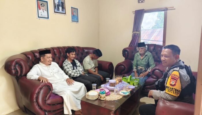 Bhabinkamtibmas Desa Tompo Bulu Pererat Silaturahmi Kamtibmas di Momen Idul Adha 1447 H