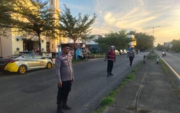 Personel Polsek Ma’rang Amankan Sholat Idul Adha 1447 H di Masjid Besar Taqwa, Arus Lalin Jamaah Tetap Lancar