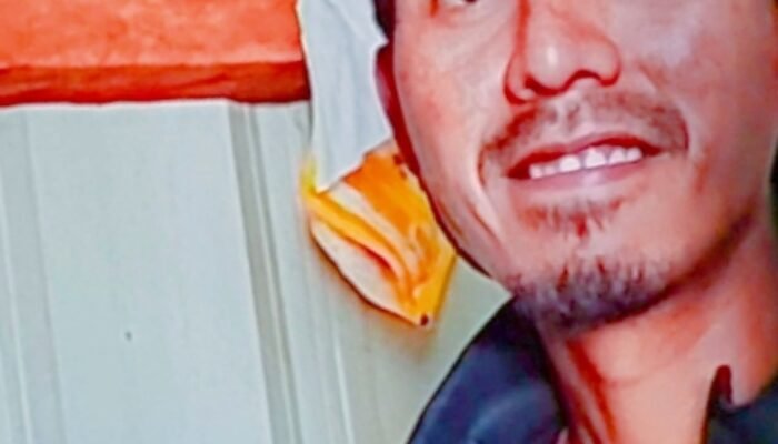 Hardiknas 2026 di Ujung Timur, Merayakan Apa Jika Papan Tulis Masih Triplek dan Guru Masih Lapar?