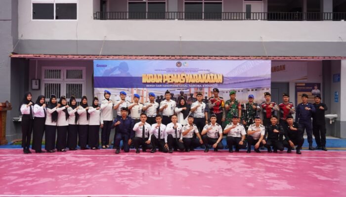 Rutan Pinrang Gelar Apel Ikrar Pemasyarakatan Bersih Lanjutkan Razia Gabungan dan Tes Urine