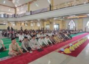 1.500 Jamaah Padati Masjid Agung Pinrang Ratusan Guru Serap Ilmu Parenting Nabi Ibrahim