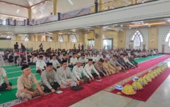 1.500 Jamaah Padati Masjid Agung Pinrang Ratusan Guru Serap Ilmu Parenting Nabi Ibrahim
