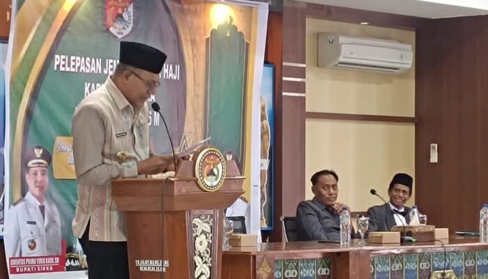 Wabup Sikka Lepas 44 Jamaah Calon Haji, Pesan Jaga Ukhuwah dan Disiplin di Tanah Suci