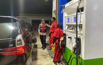 Patroli Malam Polsek Ma’rang Pantau Distribusi BBM Bersubsidi di SPBU Laikang