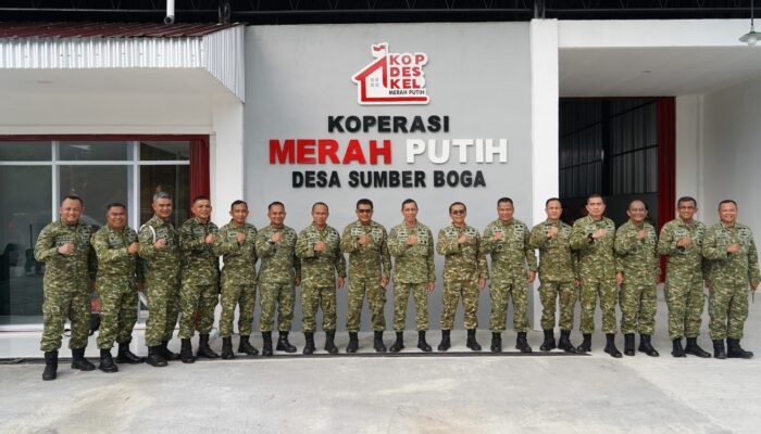 Pangdam XVIII/Kasuari Hadiri Peresmian 1.061 Gedung Koperasi Merah Putih Se-Indonesia : Dorong Kebangkitan Ekonomi Rakyat dari Papua Barat