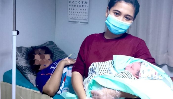 Napas Kehidupan di Tengah Samudra: Menanti Apresiasi Negara untuk Bidan Muda Penyelamat Nyawa