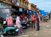 Patroli Pasar Tradisional, Polsek Ma’rang Ingatkan Juru Parkir Tingkatkan Kewaspadaan Cegah Curanmor