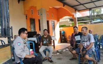 Bhabinkamtibmas Kelurahan Mappasaile Laksanakan DDS dan Sambang Warga Jelang Acara Pernikahan, Sampaikan Pesan Kamtibmas
