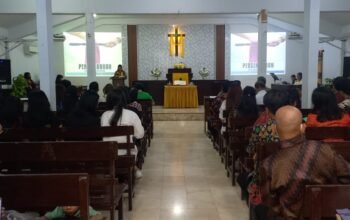 Bhabinkamtibmas Polsek Pangkajene Pantau Ibadah Rutin Mingguan Jemaat GKSS Klasis Mapatuwo Pangkajene