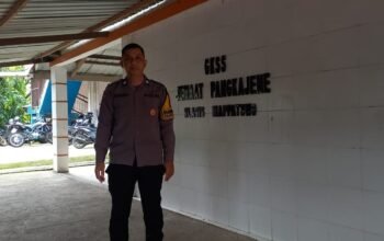 Bhabinkamtibmas Polsek Pangkajene Amankan Ibadah Mingguan Jemaat GKSS Klasis