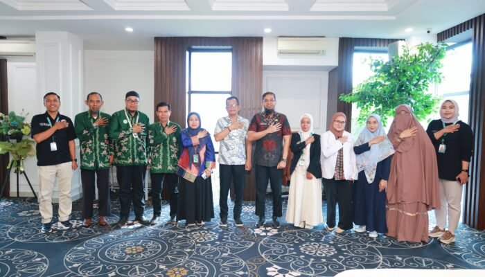Sekda Barru Sambut Tim Surveyor Akreditasi, Labkesda Siap Tingkatkan Mutu Pelayanan Kesehatan