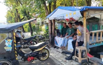 Bhabinkamtibmas Padoang-doangan Sapa Komunitas Bentor, Imbau Warga Tingkatkan Kewaspadaan Kamtibmas