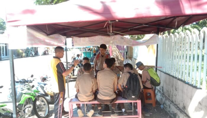 Ps Kanit Samapta Polsek Pangkajene Gelar Patroli Dialogis, Himbau Siswa Hindari Bolos Sekolah