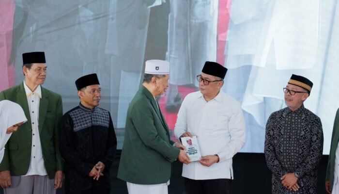 Wabup Barru: Jangan Takut Berkorban Demi Pendidikan Anak di Pesantren