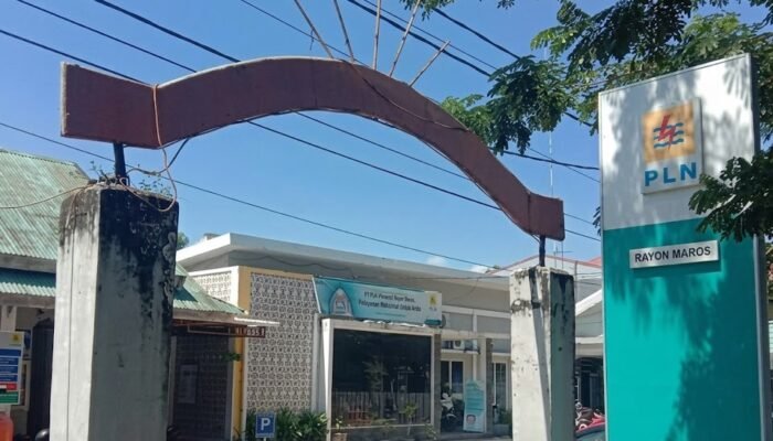 Listrik di Padangalla Maros Kerap Tak Stabil, Warga Desak PLN Bertanggung Jawab atas Kerugian Elektronik