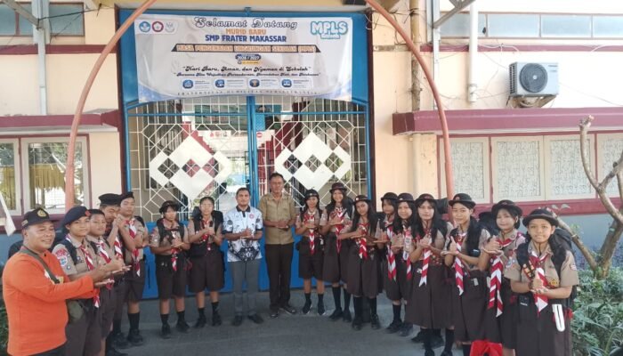 SMP Frater Makassar Mengutus 19 Calon Pramuka Garuda Mengikuti Persami di Pantai Akkarena