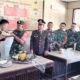 Peringati HUT Bhayangkara ke-80, Polsek Ma’rang Terima Tumpeng dan Ucapan Selamat Dari Danramil 1421-05 Ma’rang