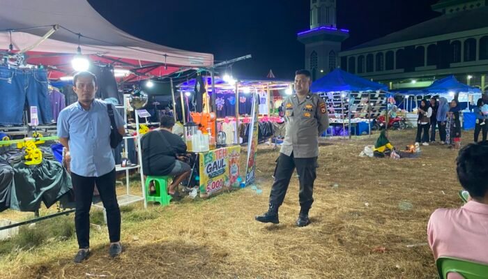 SPKT Polsek Ma’rang Pimpin Patroli Malam di Pasar Malam Talaka, Ciptakan Rasa Aman bagi Masyarakat