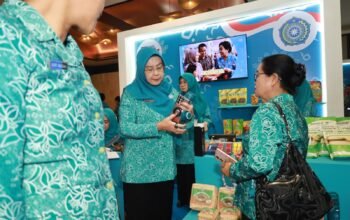 Lampaui Target 2.247 Ibu Hamil di Pinrang Sukses Pecahkan Rekor MURI Minum MMS