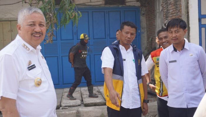 Antisipasi Musim Hujan Pemkab Pinrang Genjot Perbaikan Drainase dan Jalan Pasar Sentral