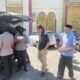 Tebar Kebaikan di Hari Jumat, Polwan Polres Pangkep Bagikan 120 Nasi Kotak kepada Jamaah Masjid Al-Ikhlas