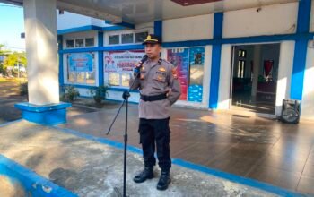 Waka Polsek Ma’rang Pimpin Apel Gabungan Tingkat Kecamatan, Perkuat Sinergitas Pemerintah dan Polri