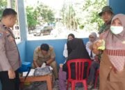 Bhabinkamtibmas Bersama Tiga Pilar Monitoring dan Evaluasi Posyandu di Kampung Bone-Bone