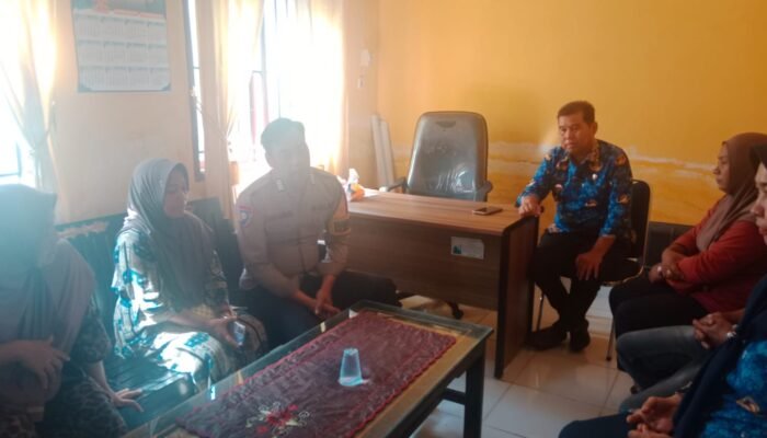 Bhabinkamtibmas Polsek Pangkajene Mediasi Sengketa Tanah, Kedepankan Musyawarah Kekeluargaan