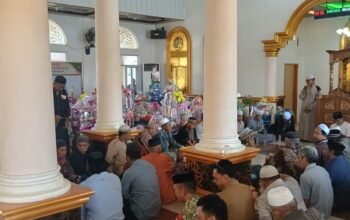 Bhabinkamtibmas Hadiri Maulid Nabi Muhammad SAW Bersama Tiga Pilar Kelurahan Mappasaile