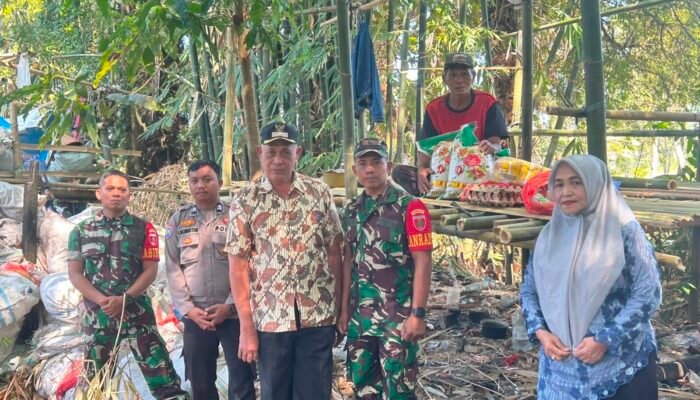 3 Pilar Desa Tamangapa Tunjukkan Kepedulian, Salurkan Sembako kepada Warga yang Membutuhkan